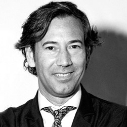 Dr. Pablo Pérez Martínez